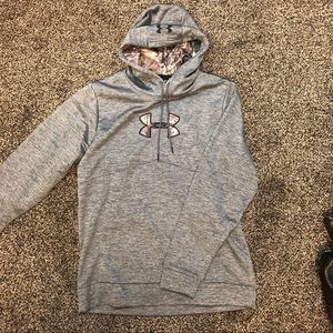 Camo Under Armour hoodie size M